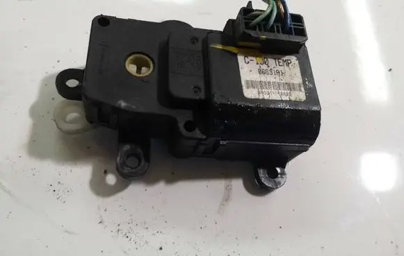 Chevrolet Captiva Air flap motor/actuator 060318H