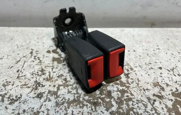 Land Rover Freelander 2 - LR2 Rear seatbelt buckle 6G9N613K21HCW 33055555 3B32107