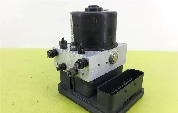 BMW 3 E46 ABS Pump 6759045