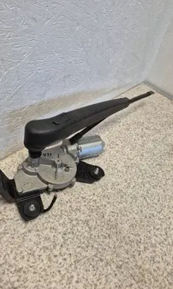 Rear window wiper motor