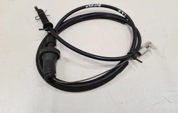Engine bonnet/hood lock release cable