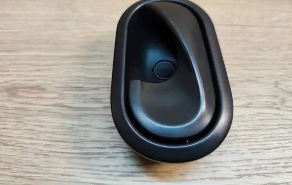 Renault Megane III Front door interior handle 8200028487