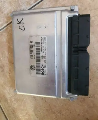 Volkswagen PASSAT B5 Engine control unit/module 4B0906018AC 0261206452 26SA6074