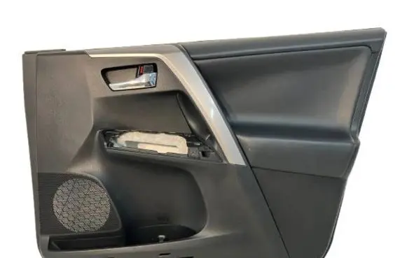 Toyota RAV 4 (XA40) Front door card panel trim