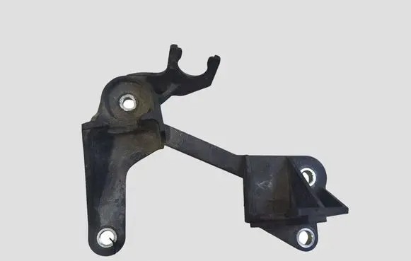 Volvo S60 Gear shift cable bracket 31325391