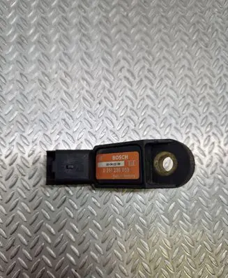 Audi A8 S8 D3 4E Air pressure sensor 0261230053