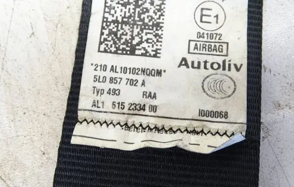 Skoda Yeti (5L) Front seatbelt 5L0857702A 1000068 615233400