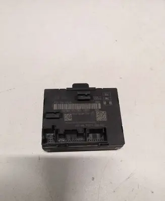 Audi A3 S3 8V Door control unit/module 5Q0959595B P10099538 6K959595