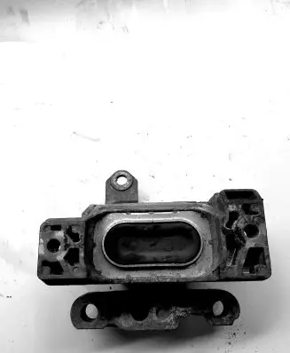 Opel Signum Engine mount bracket 21044614