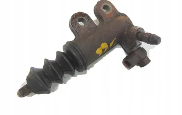 Mitsubishi Galant Clutch slave cylinder 