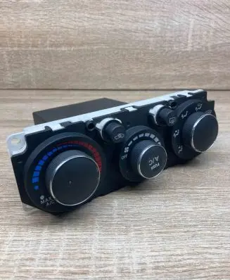 Mitsubishi Galant Climate control unit CAA502A056 7820A121HA