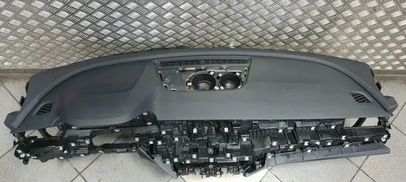 Skoda Superb B9 Dashboard 3P1857091 3P1857007
