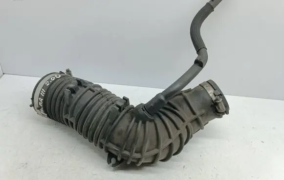 Renault Laguna III Air intake hose/pipe 8200714810B 8200714810