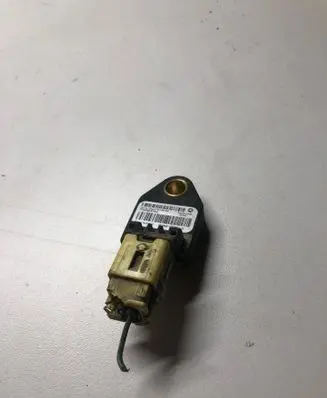 Dodge Caliber Airbag deployment crash/impact sensor P04896061AA 39754C TC6ME119760113