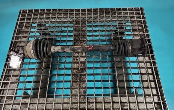Front driveshaft