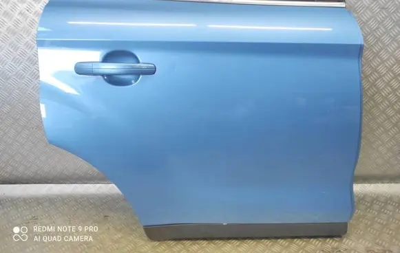 Ford Kuga I Rear door