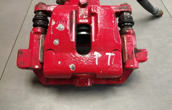 Land Rover Range Rover Sport L320 Rear brake caliper 33741