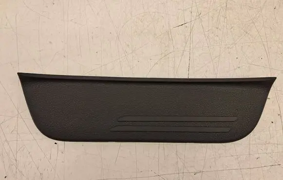 Hyundai i30 Rear sill trim cover 85878G4000