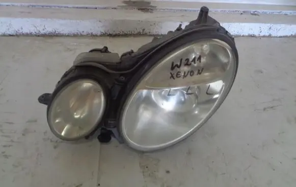 Mercedes-Benz E W211 Headlight/headlamp A9109065800