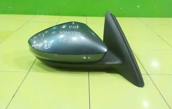 Skoda Octavia Mk3 (5E) Front door electric wing mirror 021275 PRAWE