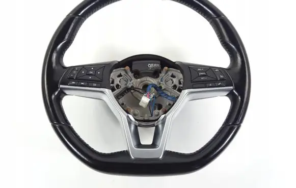 Nissan Qashqai Steering wheel