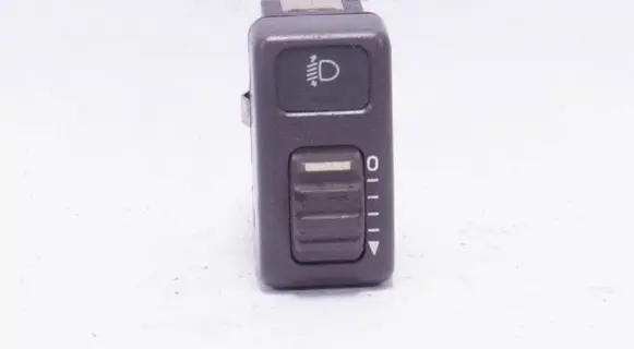 Volvo 850 Headlight level height control switch 9162960 99W15K