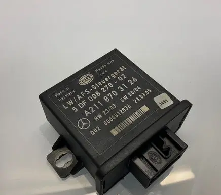 Mercedes-Benz E W211 Light module LCM A2118703126 5DF00827802 0000812836