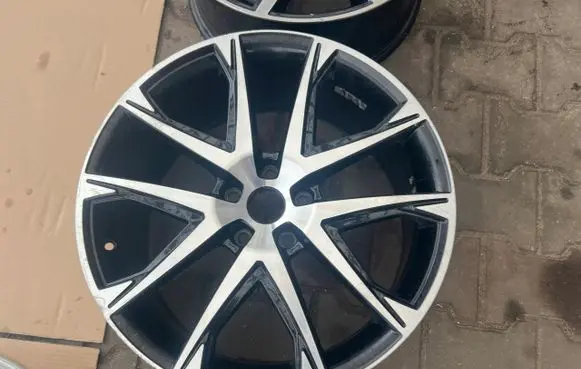 Seat Ateca R19 alloy rim 