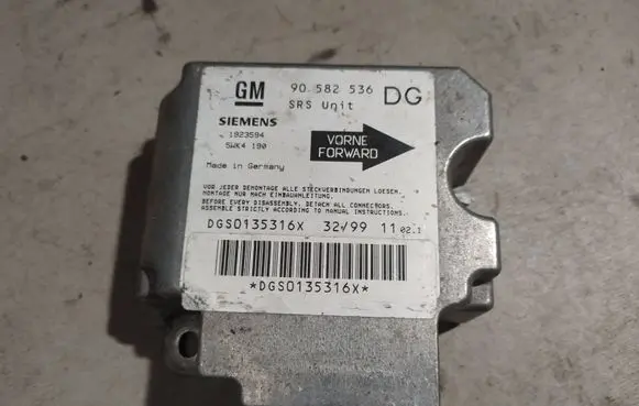 Opel Zafira A Airbag control unit/module 90582536
