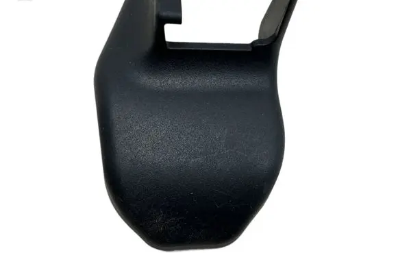 Toyota Avensis T270 Front passenger seat rail trim 7212405010 72124-05010