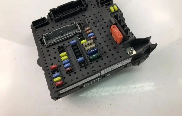 Volvo V70 Fuse box set 8688264