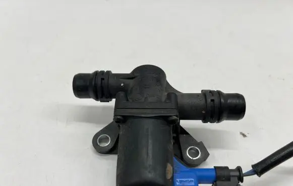 Opel Vivaro Electric auxiliary coolant/water pump 9839741280