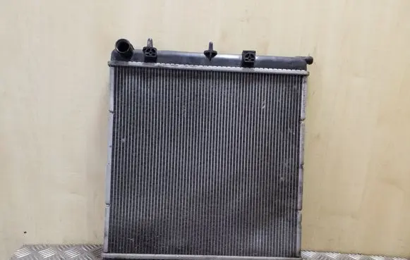 Peugeot 208 Coolant radiator 870860300