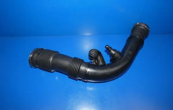 Volvo V60 Turbo air intake inlet pipe/hose 31657341 D23NA