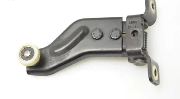 Ford C-MAX II Sliding door middle roller runner AM51U25029AF