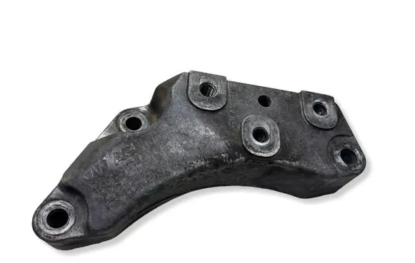 Volkswagen PASSAT B6 Gearbox mounting bracket 1K0199117