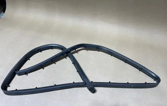 Cupra Born Engine compartment rubber 10e823707b