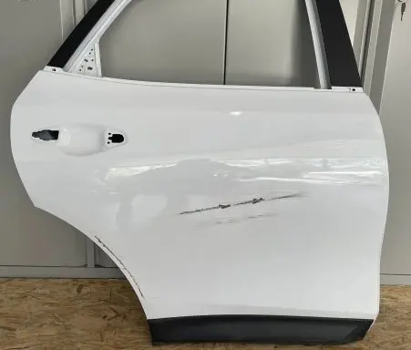 KIA Xceed Rear door