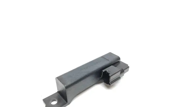 Nissan Navara D23 Aerial antenna amplifier 5180601