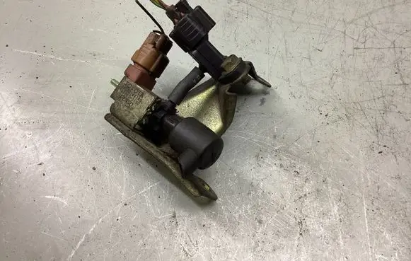 Toyota Corolla E120 E130 Turbo solenoid valve 2586064140