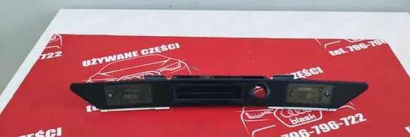Audi A4 S4 B7 8E 8H Trunk door license plate light bar 8E0827657G