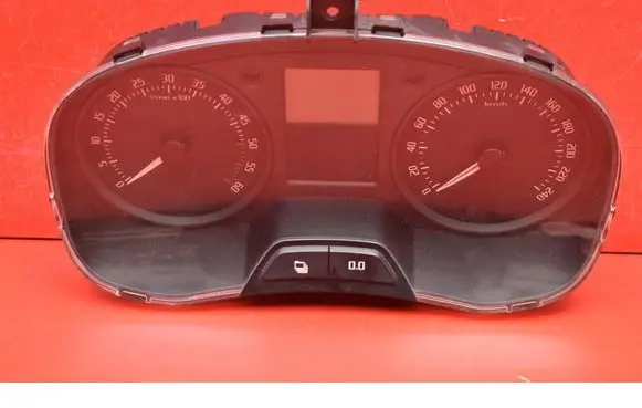 Speedometer (instrument cluster)