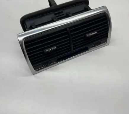 Audi Q7 4L Dash center air vent grill 4L0820951