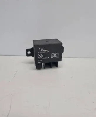 Coolant fan relay