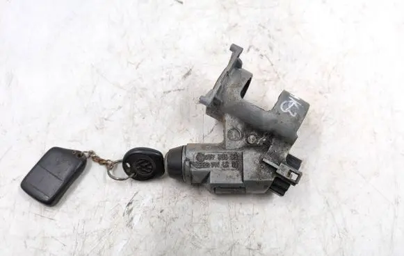 Volkswagen Golf III Ignition lock 357905851