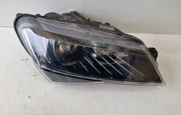 Skoda Superb B8 (3V) Headlight/headlamp 3V1941016