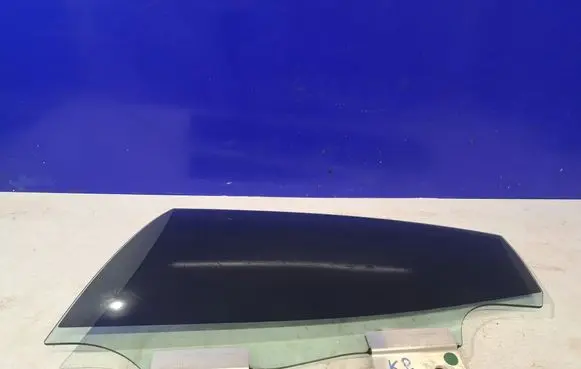 Maserati Ghibli Rear door window glass E243R001106