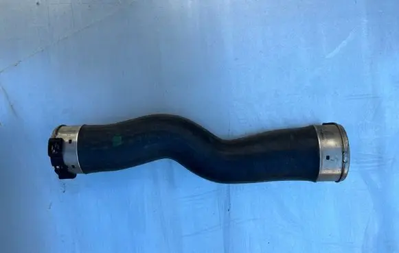 BMW 5 F10 F11 Intercooler hose/pipe 7810614