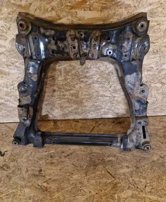 Nissan e-NV200 Front subframe