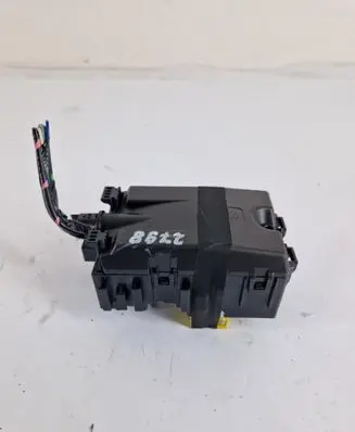 Peugeot 208 Fuse module 9812661980